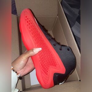 NWT. Anthony Edwards.